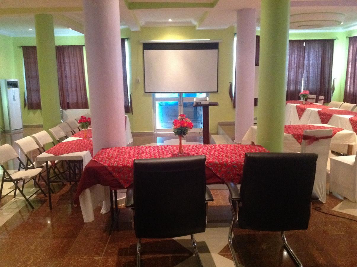 Toprate Luxury Hotel Owerri Zewnętrze zdjęcie